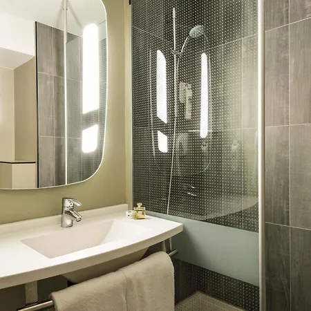 Ibis Gare Du Nord Chateau Landon 10eme Hotel Paris