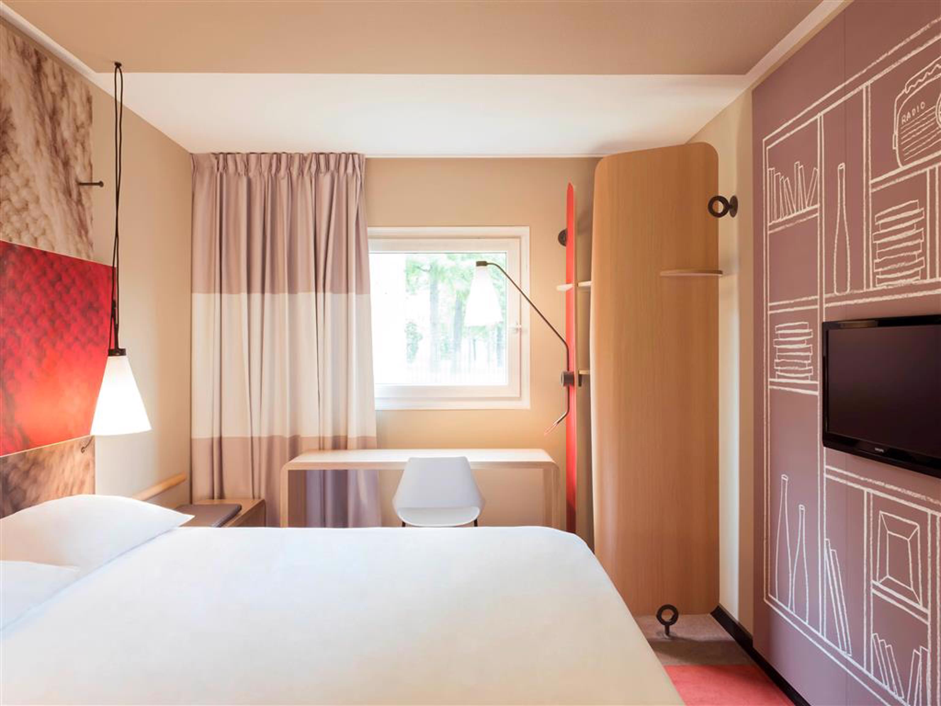 Ibis Gare Du Nord Château Landon 10ème 3* Parigi