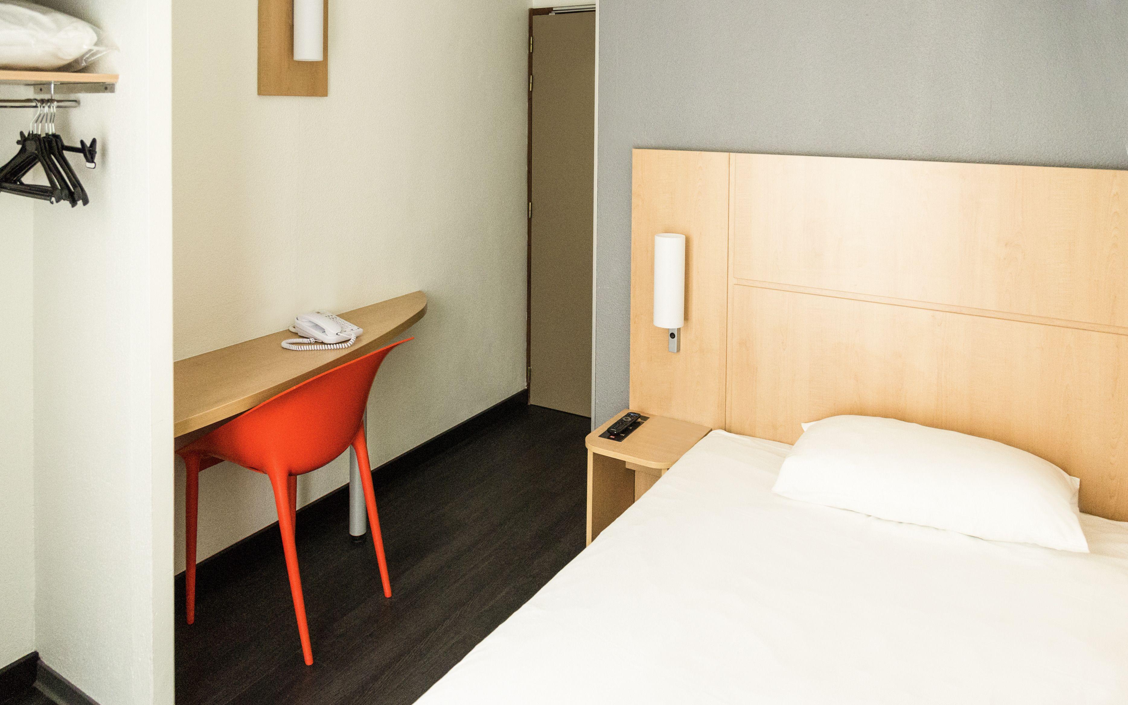 Hotel Ibis Gare Du Nord Chateau Landon 10eme Paris