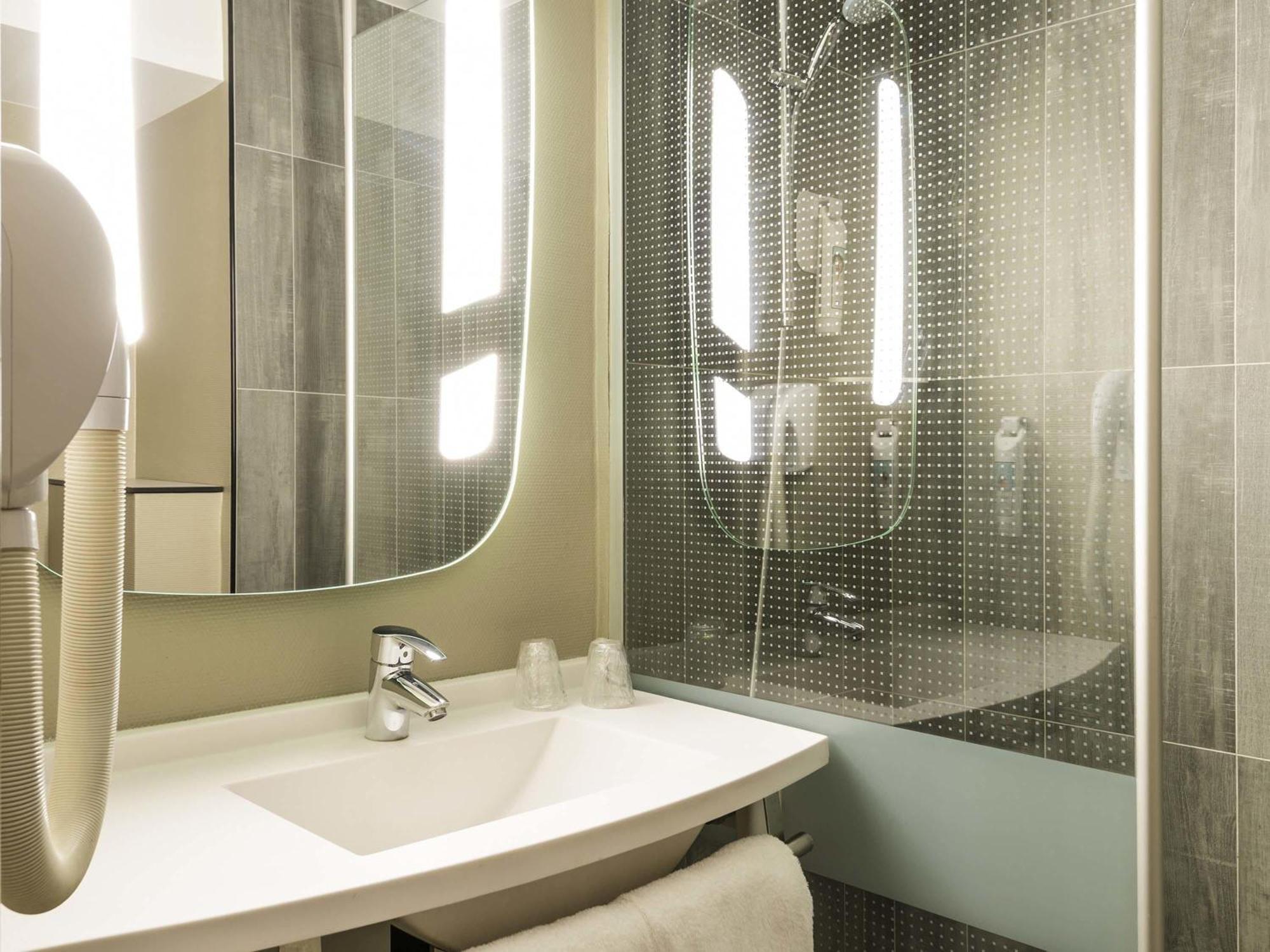 Ibis Gare Du Nord Chateau Landon 10eme 3*