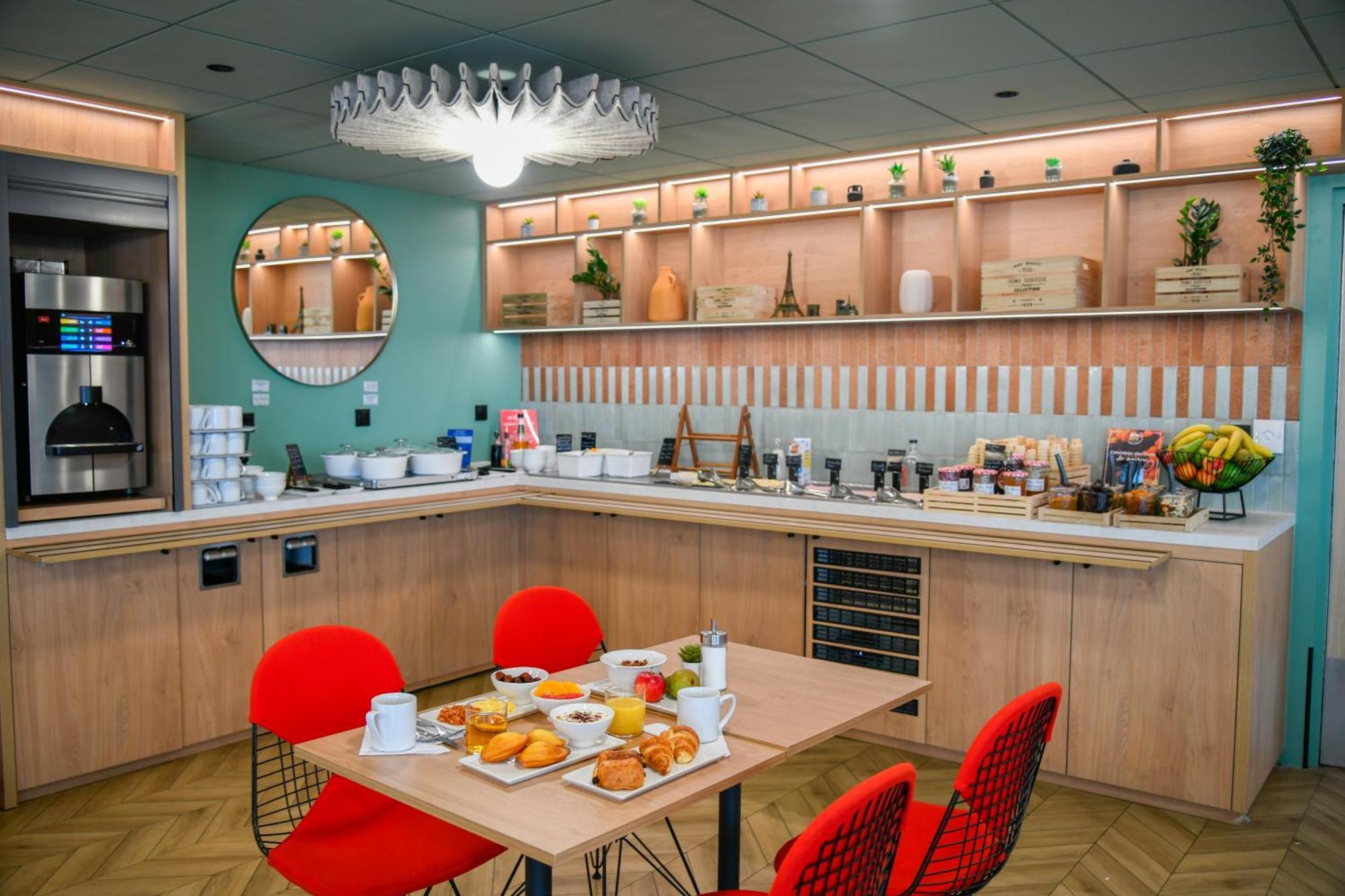 Ibis Gare Du Nord Château Landon 10ème 3* Parigi