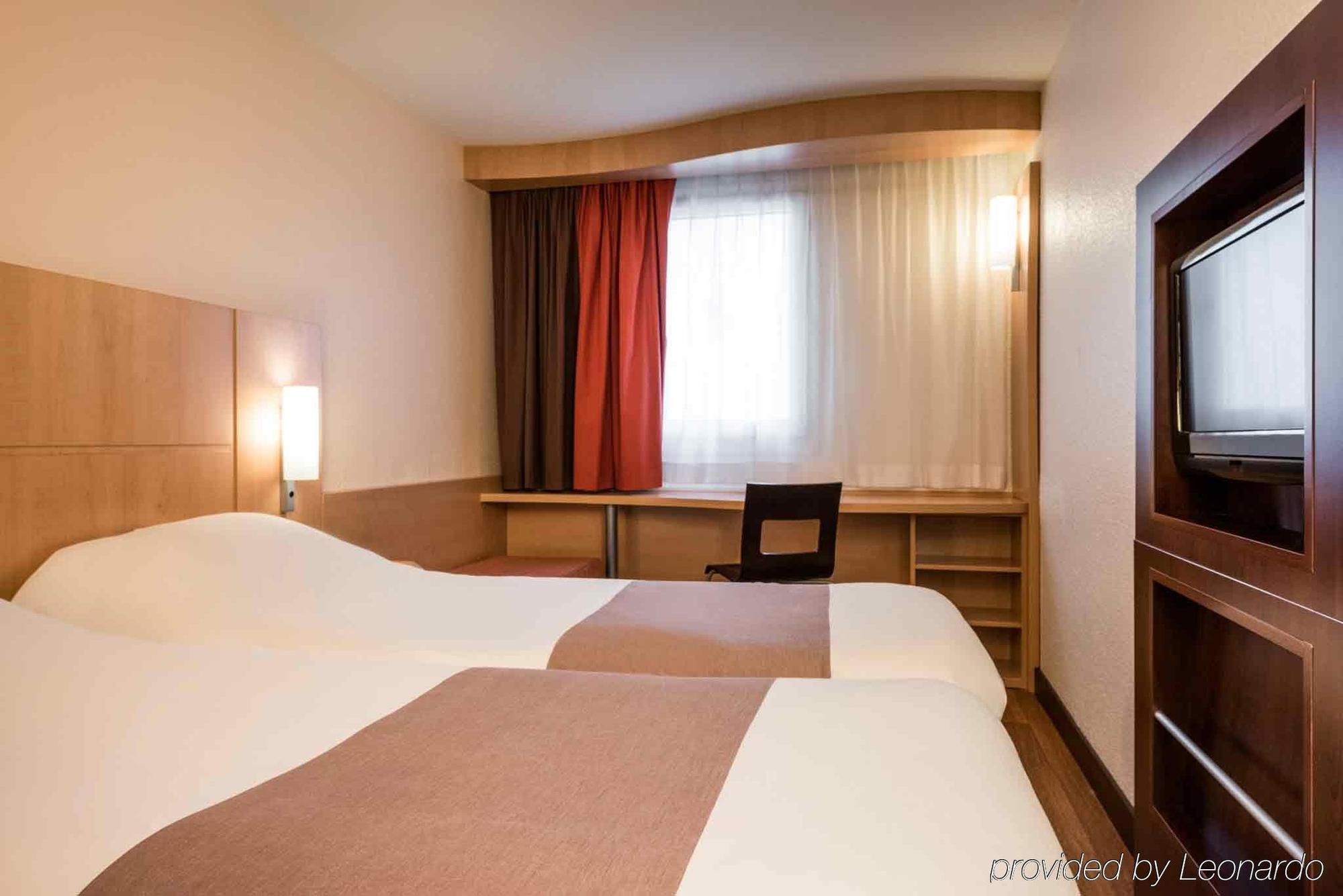 Ibis Gare Du Nord Château Landon 10ème 3*