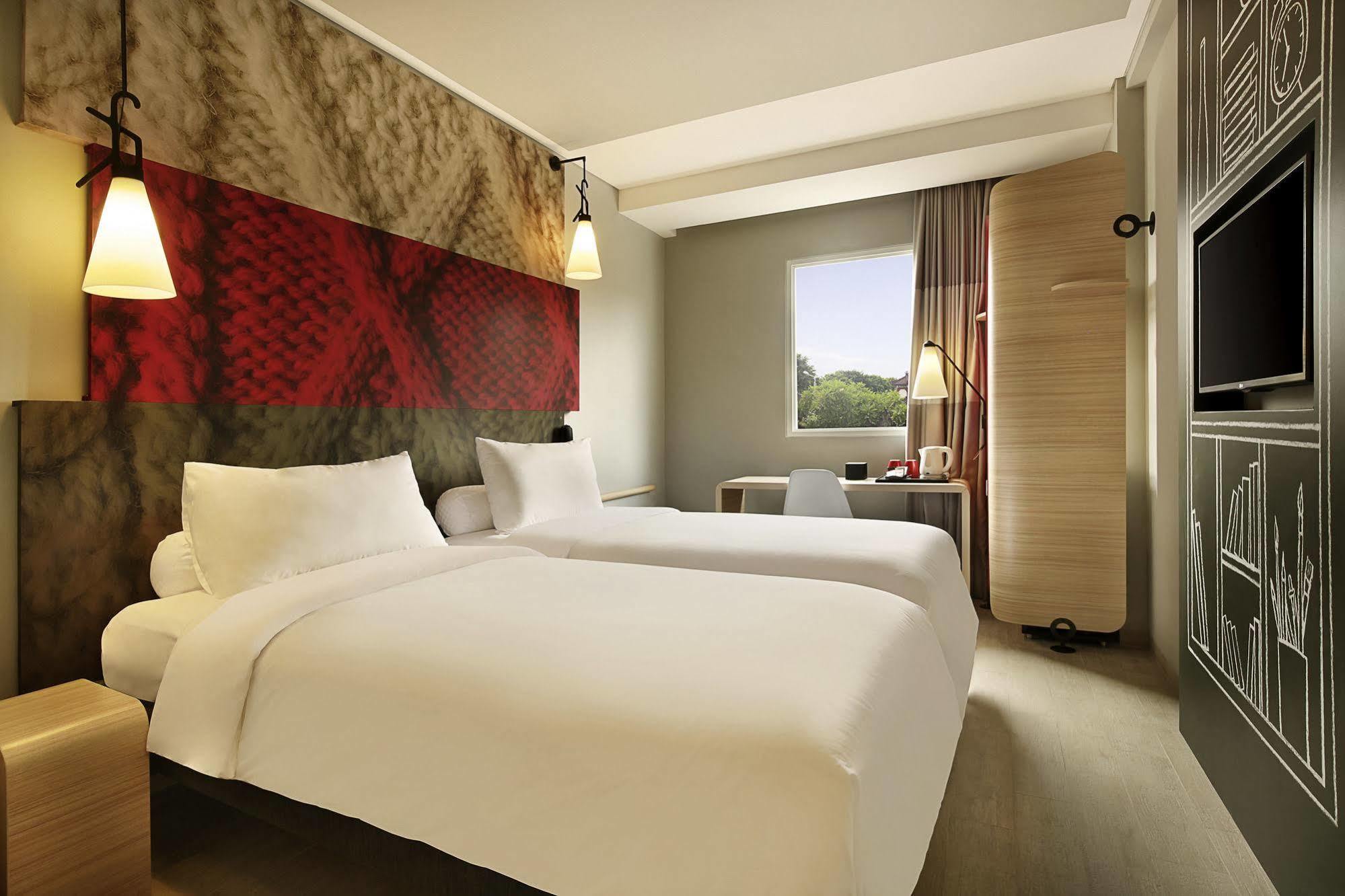 Ibis Gare Du Nord Château Landon 10ème 3* Parigi