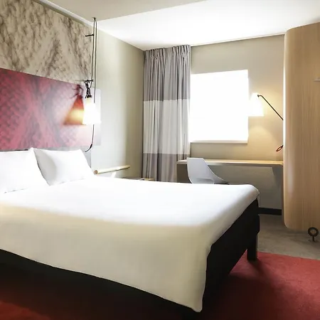Ibis Gare Du Nord Château Landon 10ème 3* Parigi