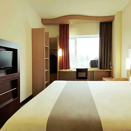 Ibis Gare Du Nord Château Landon 10ème 3* Parigi